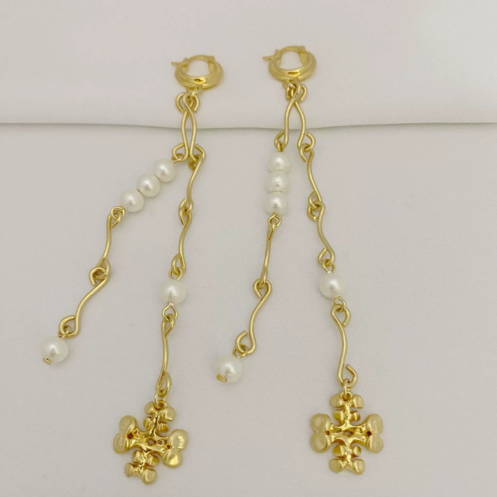 Tory Burch Trendy Pearl Letter Earrings